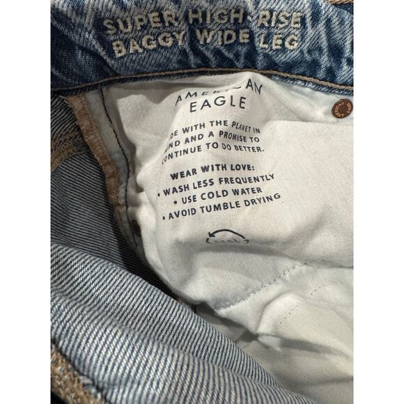 AE Women’s 10 Dreamy Drape Super High-Waisted Baggy Wide-Leg Blue Jeans - Picture 3 of 8